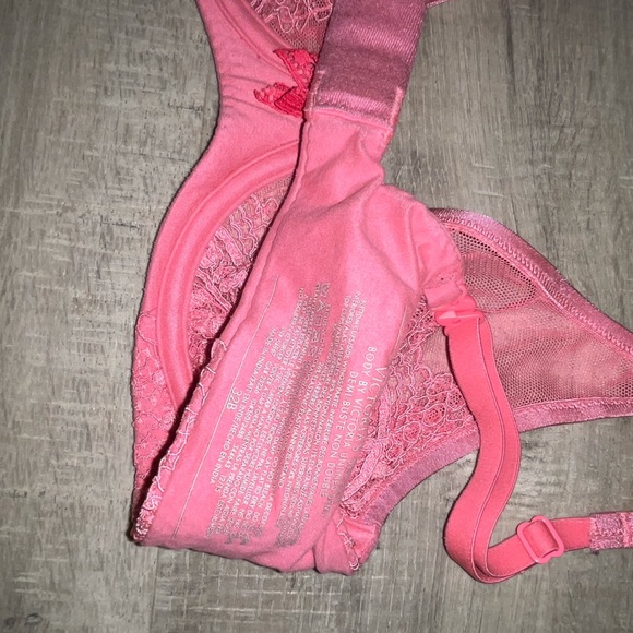 🤍vs bra - Picture 2 of 4